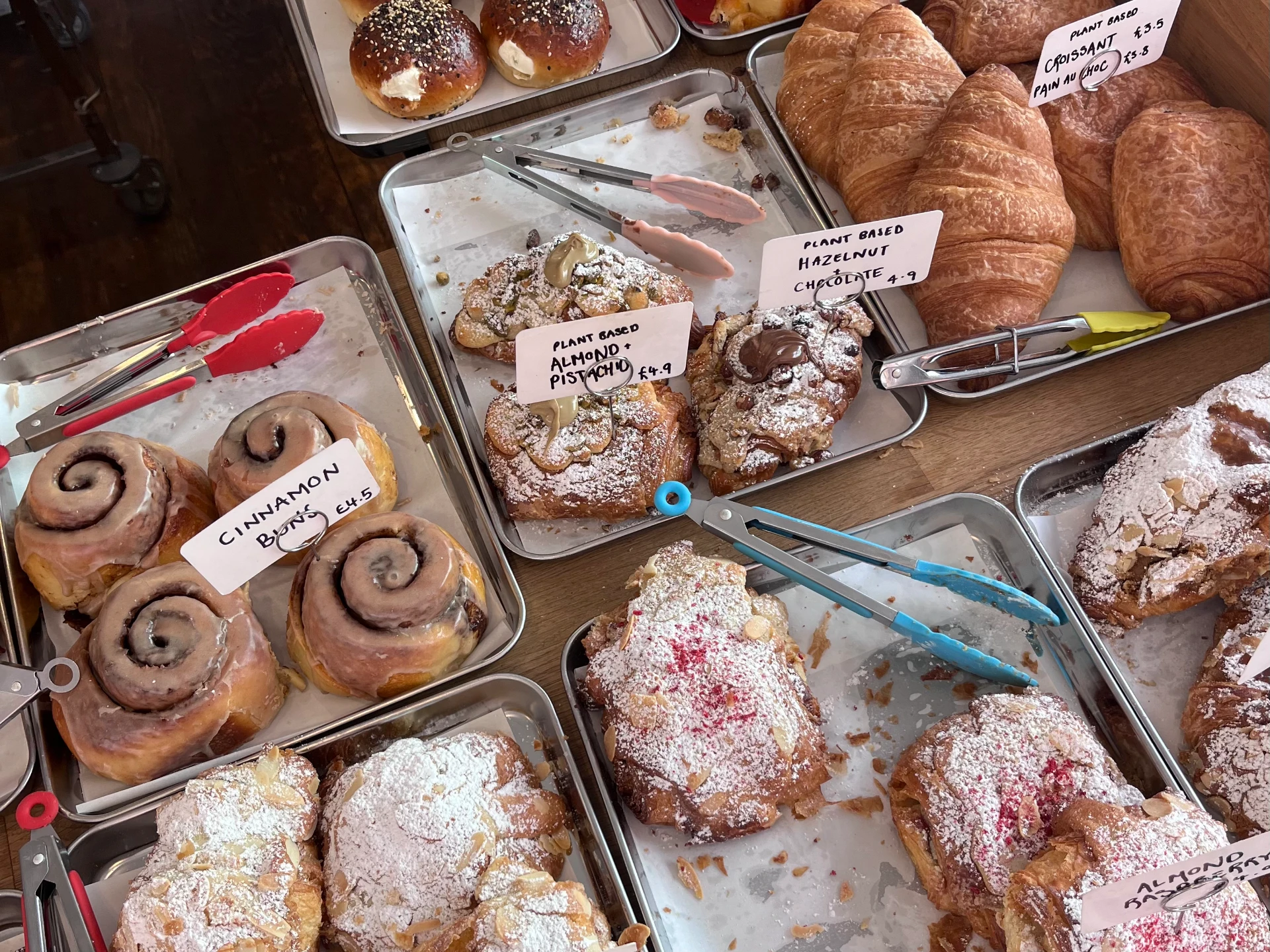 Bee May Bakery